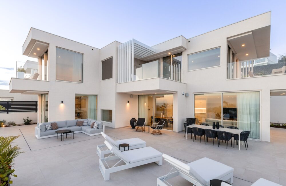 Serenity<br />
Dream<br />
Villas